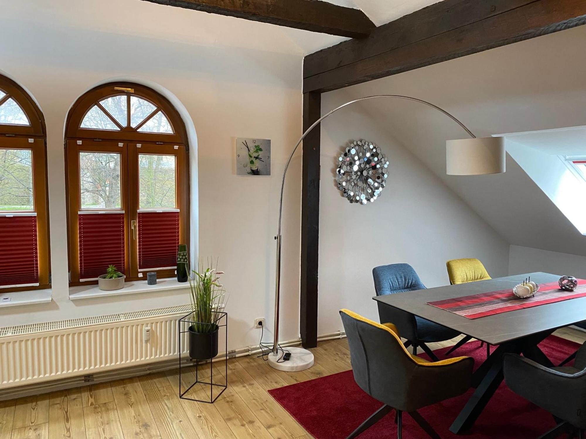 Apartment Stilvolle In Historischer Stadtvilla Neubrandenburg